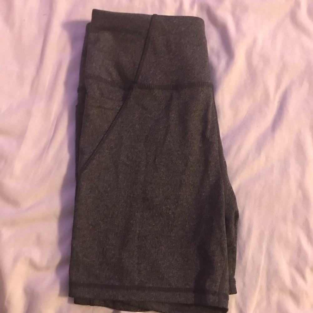 Gray legging shorts !